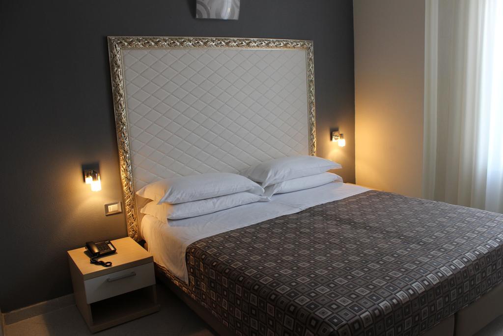Hotel Villa Igea Diano Marina Camera foto