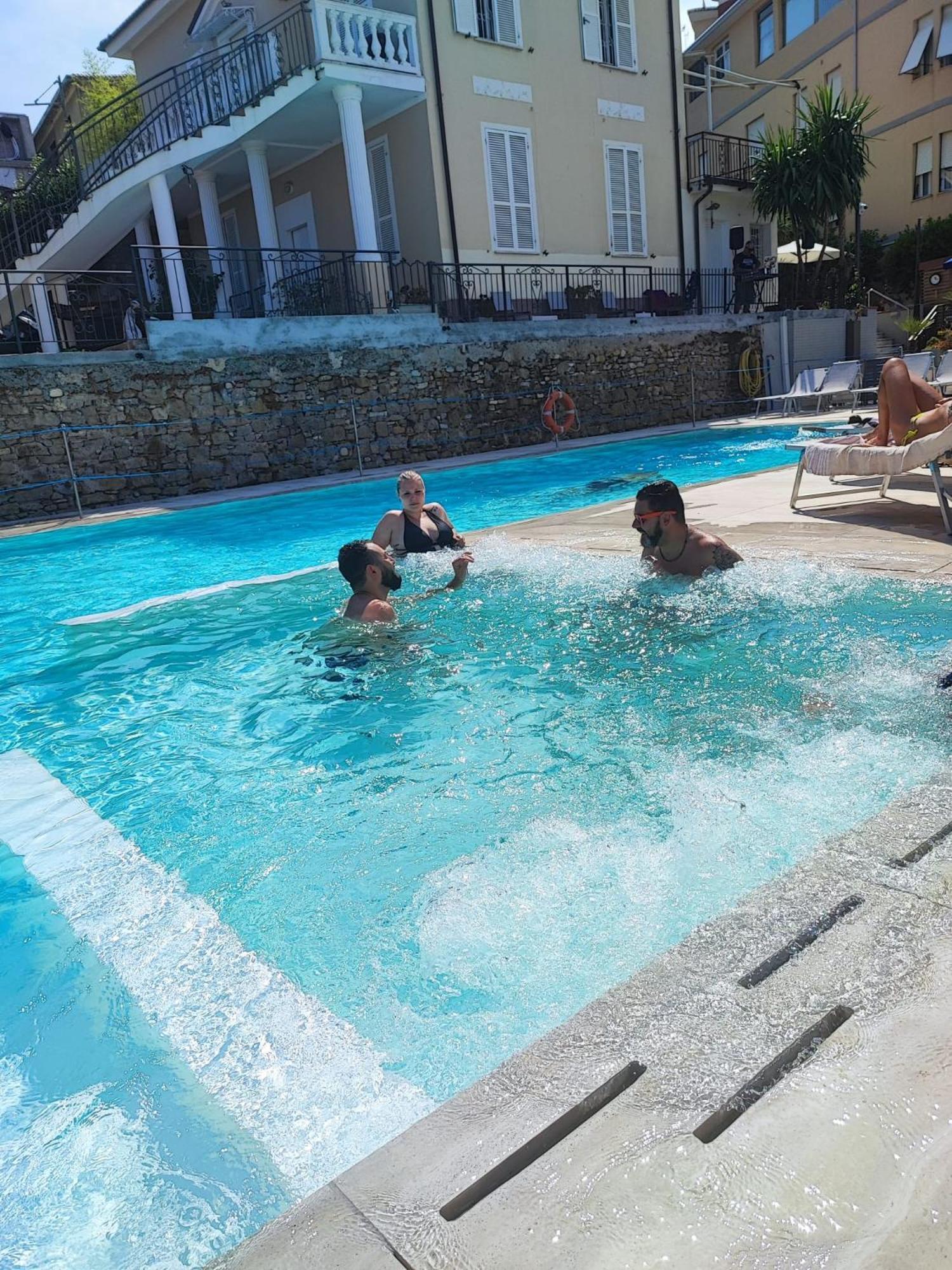 Hotel Villa Igea Diano Marina Esterno foto