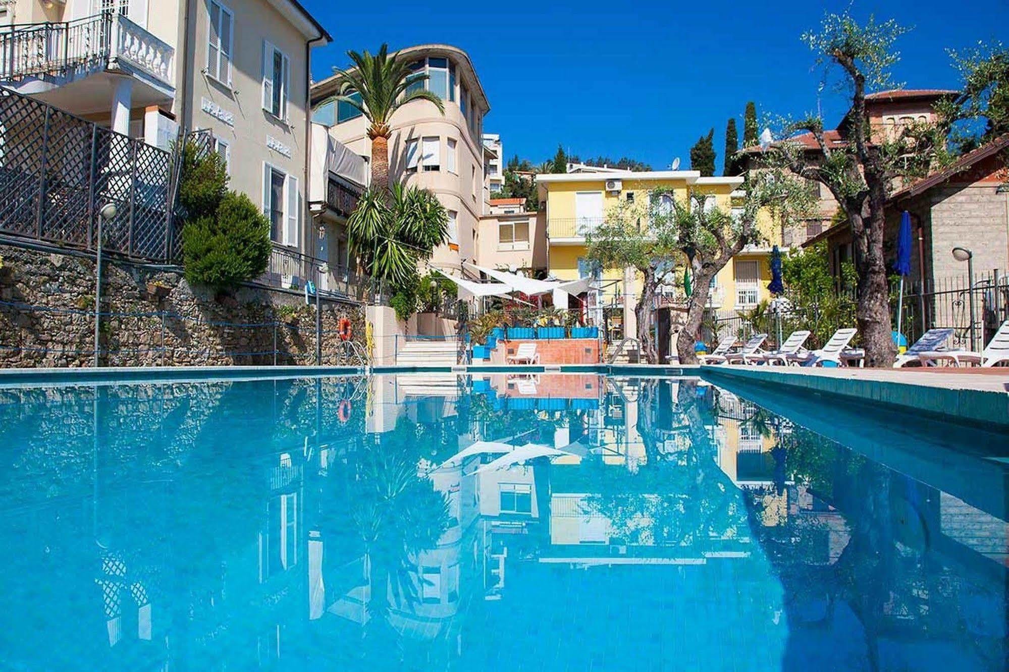 Hotel Villa Igea Diano Marina Esterno foto
